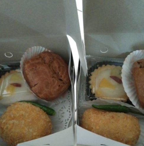 Snack Box isi 4 Kue