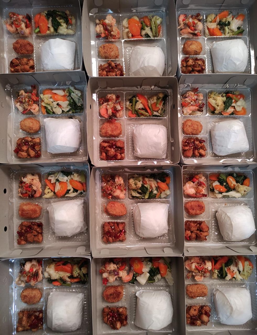 Sanny Culinary Nasi Box 10 (Ayam Kungpao &amp; Udang Sambal Matah)