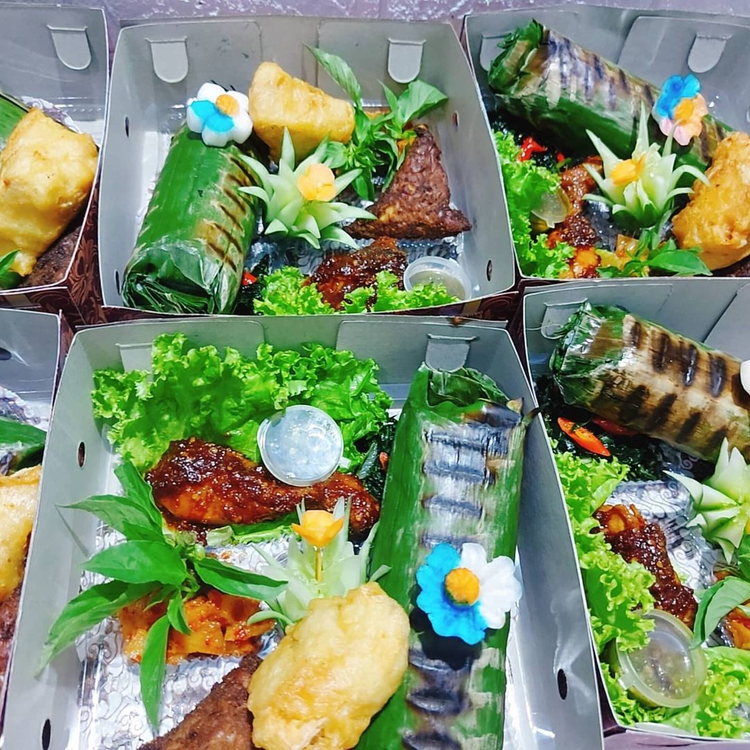 Paket Nasi Bakar