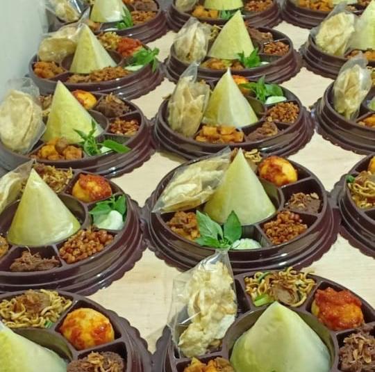 Tumpeng mini (tumini)