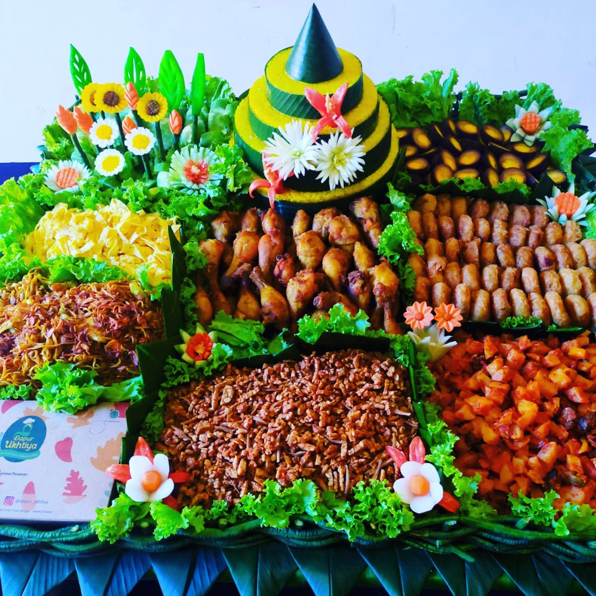 Tumpeng ala dapur Ukhtiya