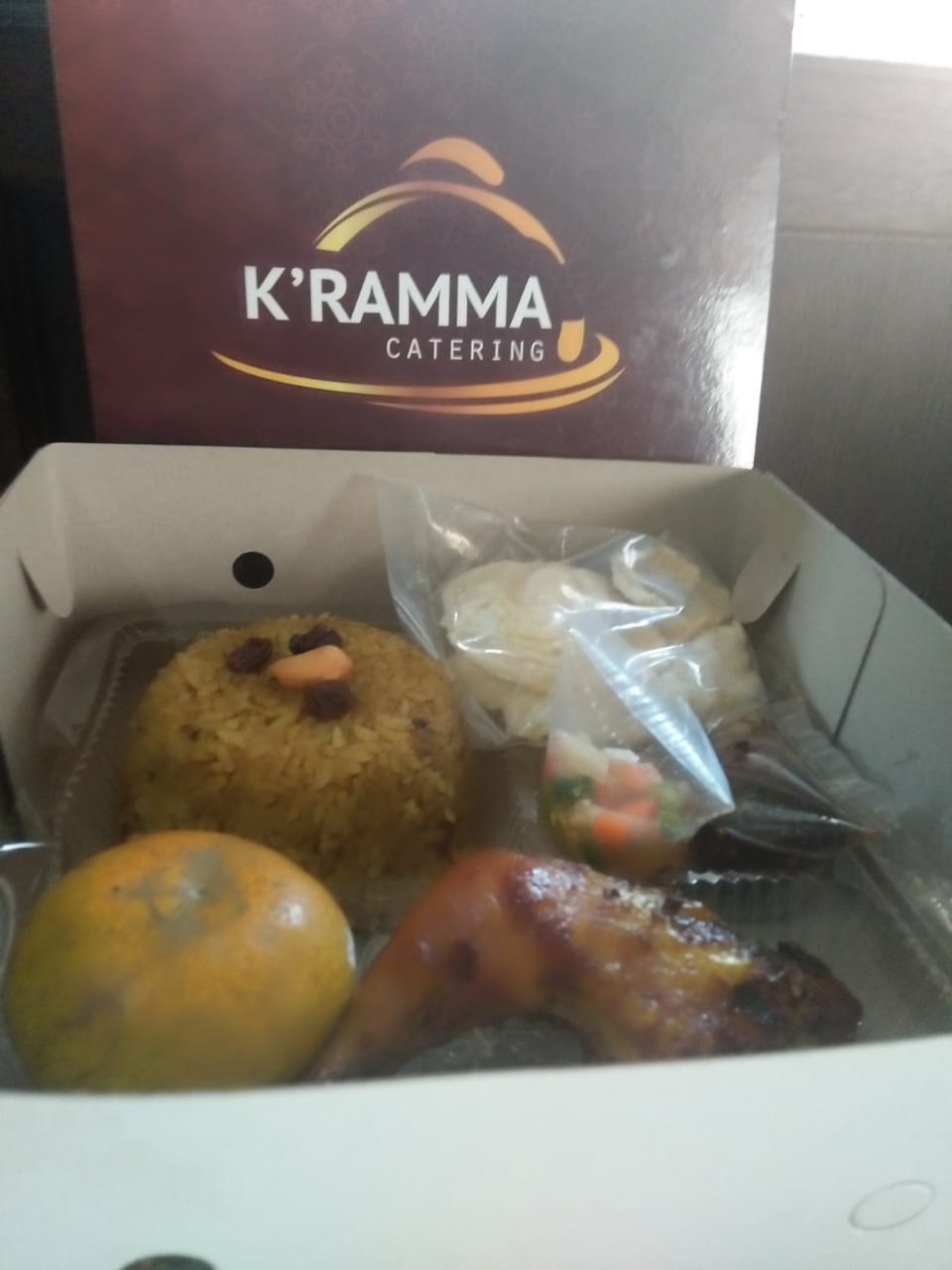 Paket nasi kebuli Ayam