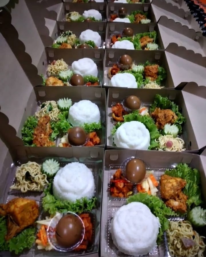 Nasi Box Nyami Kuliner Ita Cihui
