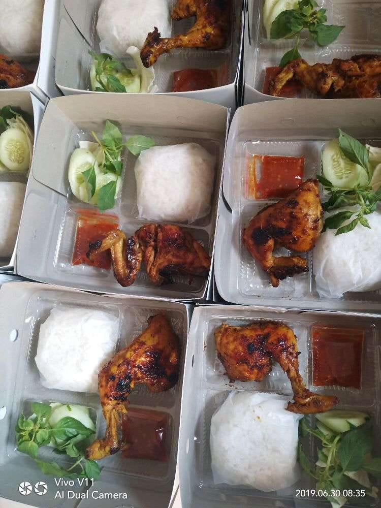 PAKET NASI AYAM BAKAR