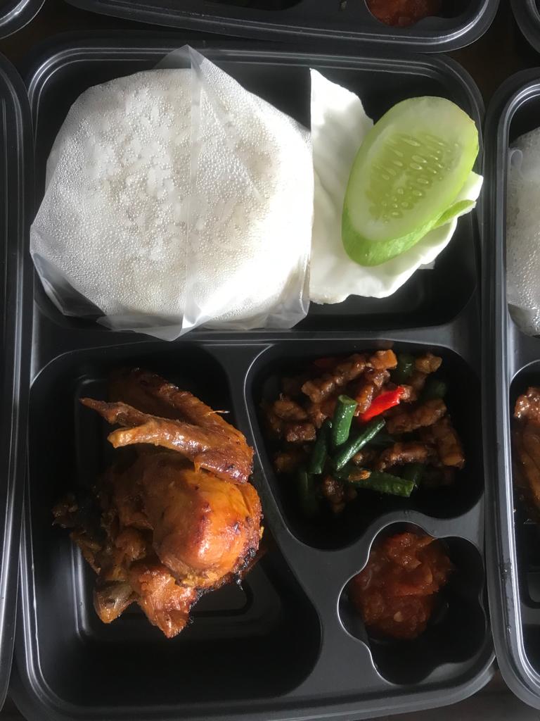 PAKET NASI BOX B