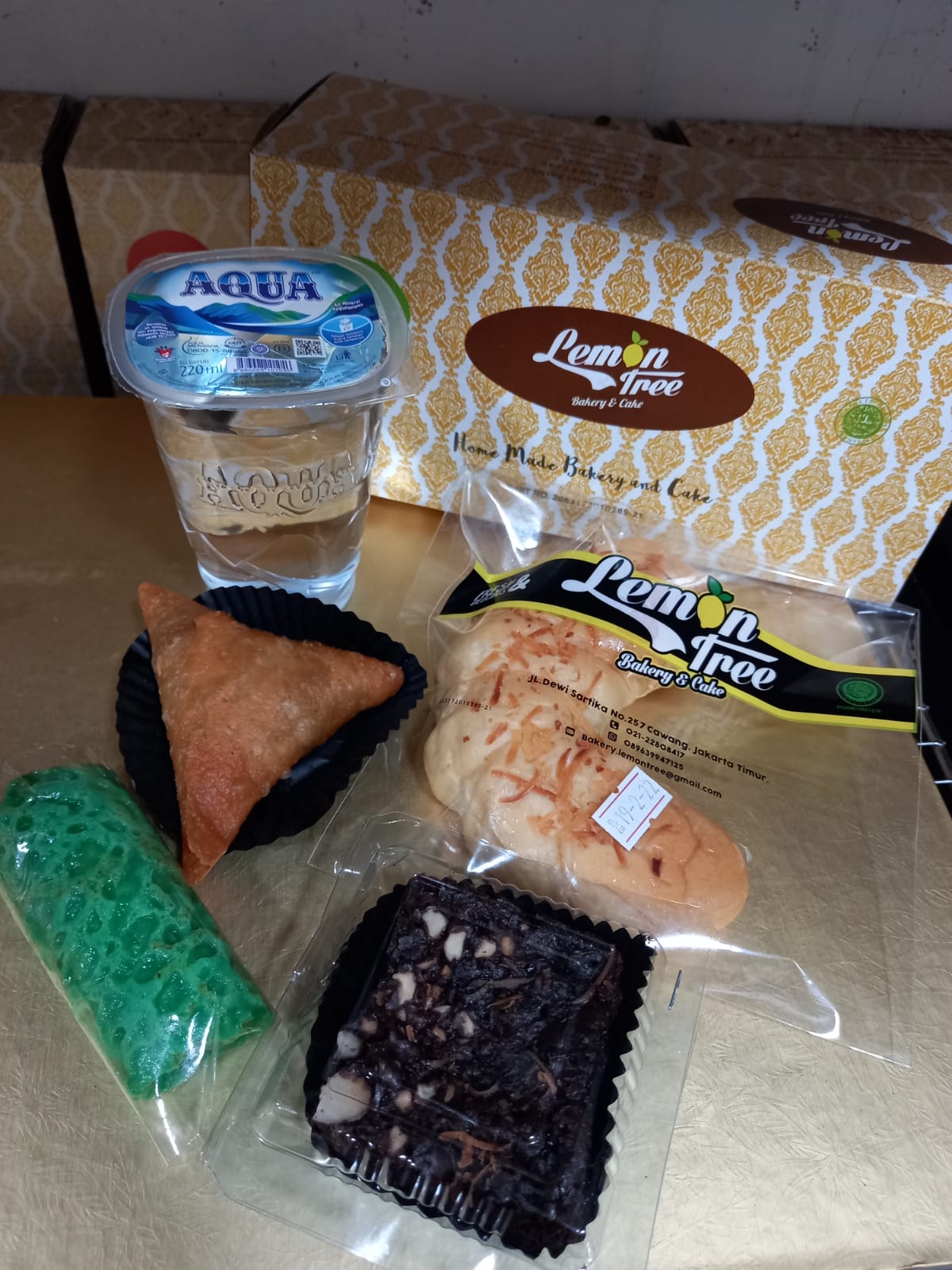 Paket Snack Box D Premium (Lemon Tree Bakery &amp; Cake)