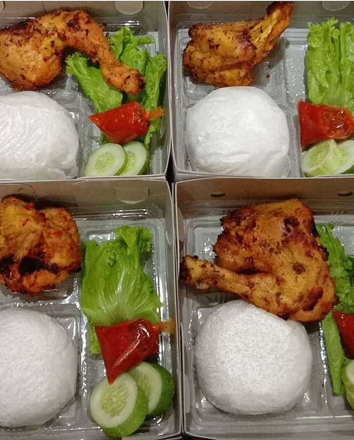 Nasi box (paket B) paket nasi liwet sayur asem