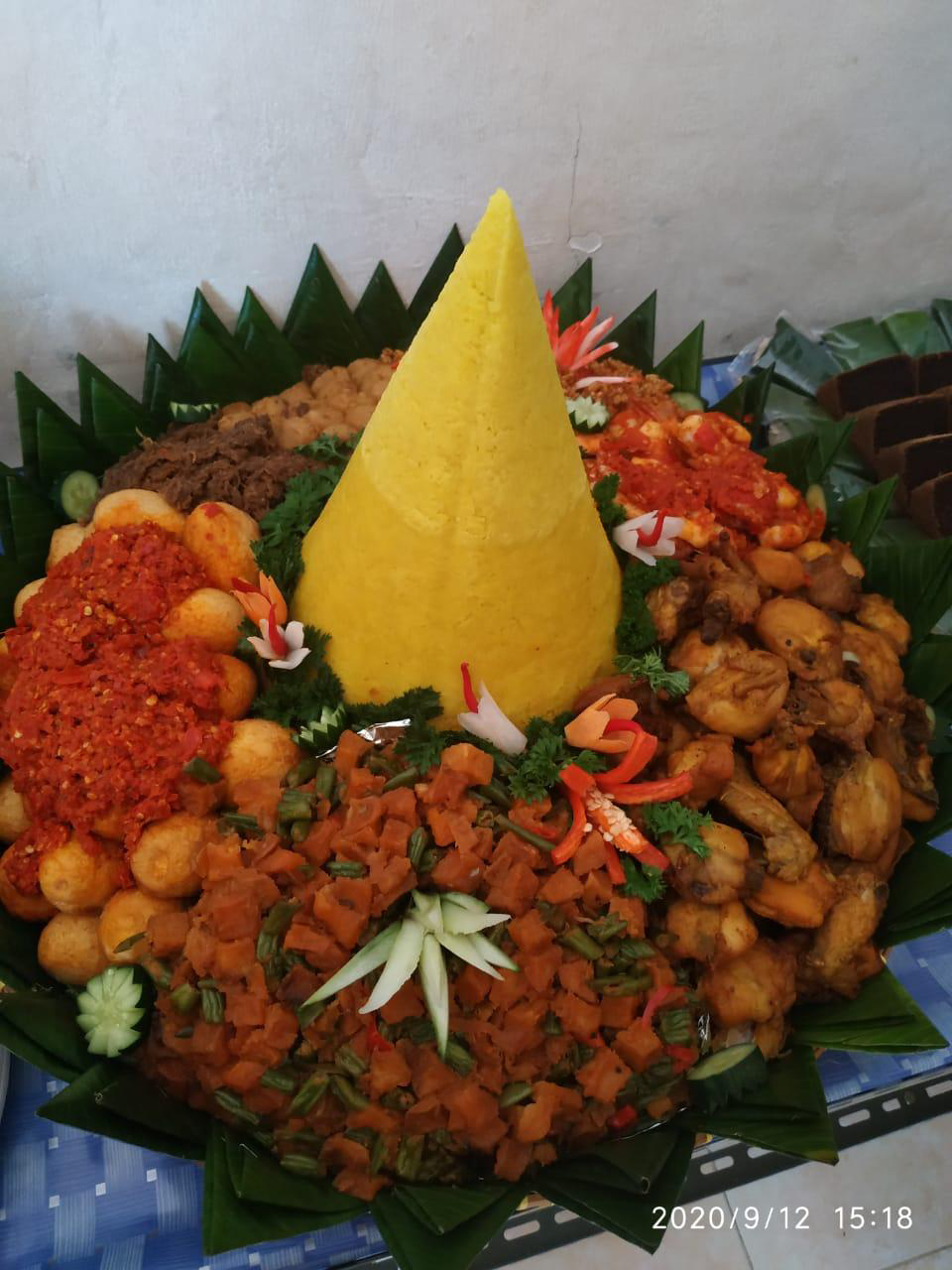 tumpeng nasi kuning2