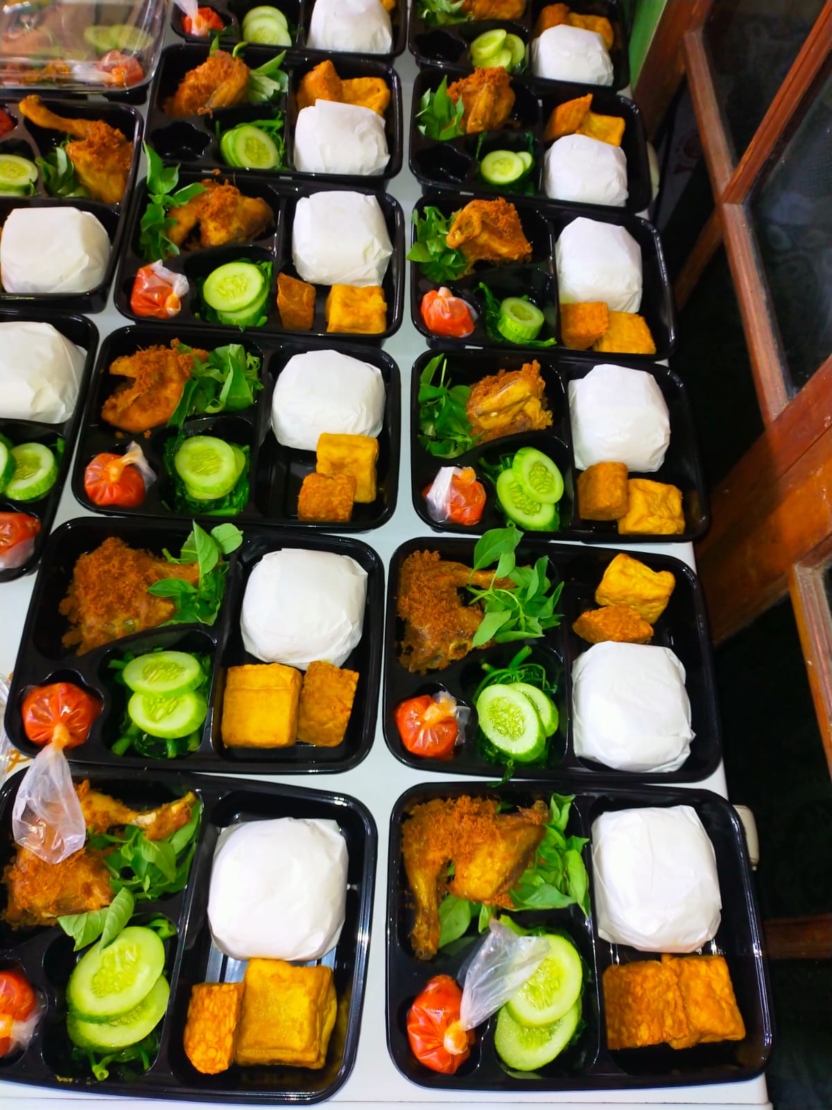 Nasi Ayam Goreng 37 Warung Makan