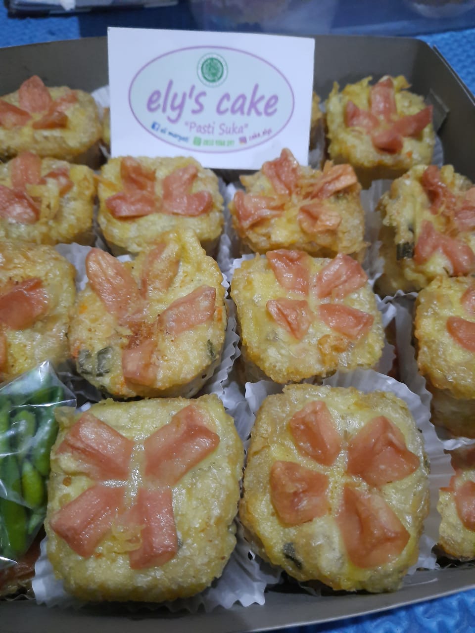 Cake Tahu Fantasi Rp. 2,500,- / Pc (Min. Order 30 Pc)