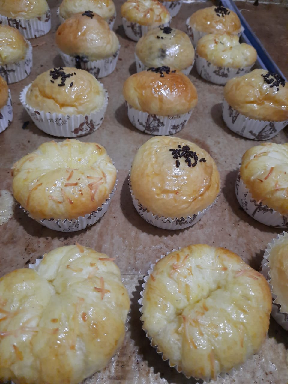 Cake Roti manis Keju  Rp. 4,000,- / Pc (Min. Order 30 Pc)