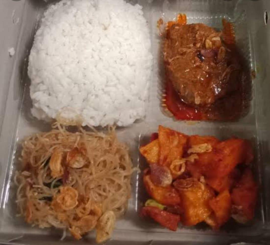 nasi rendang daging1