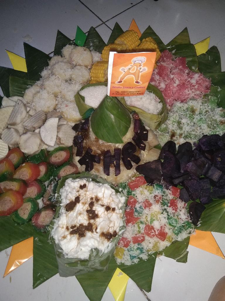 Tumpeng jajan pasar2