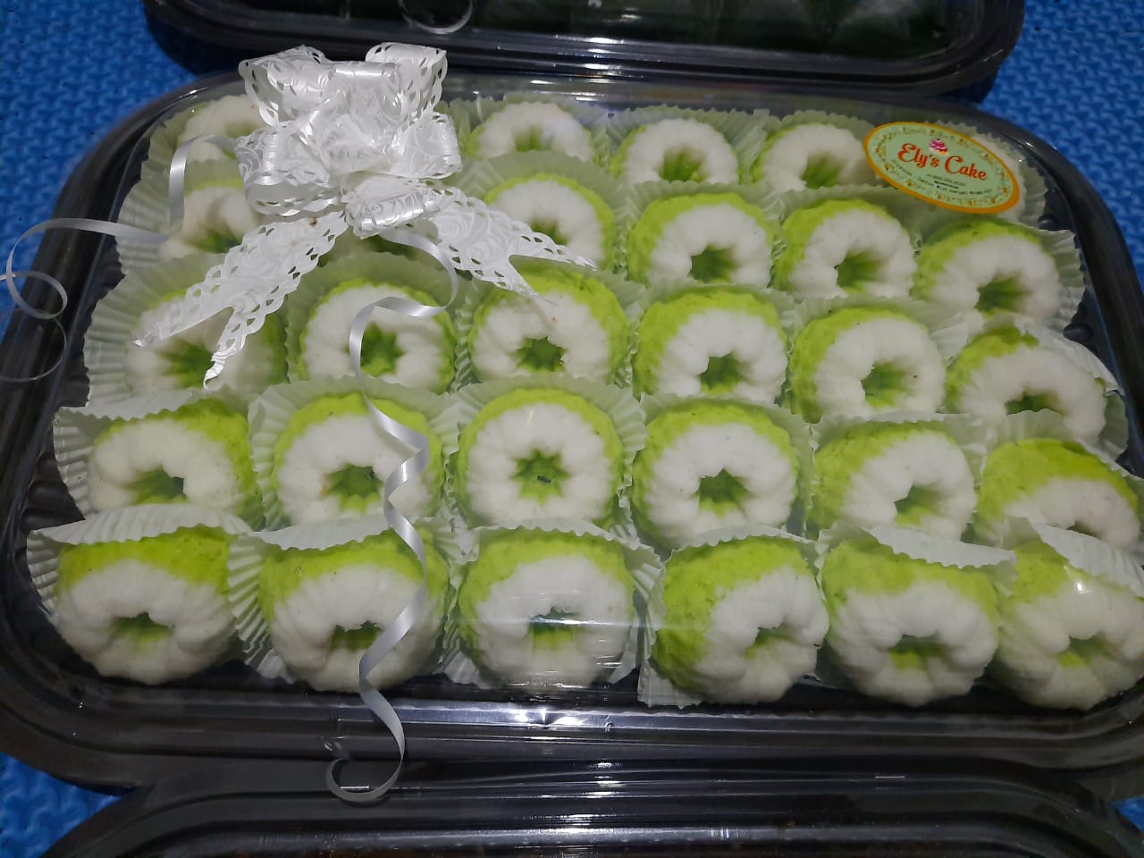 Putu Ayu Cake  Telor Rp. 2,500,p- / Pc (Min. Order 30 Pc)