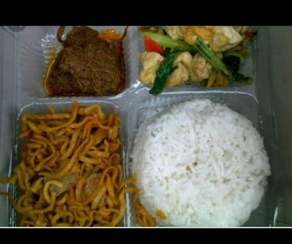 Paket Nasi Box B