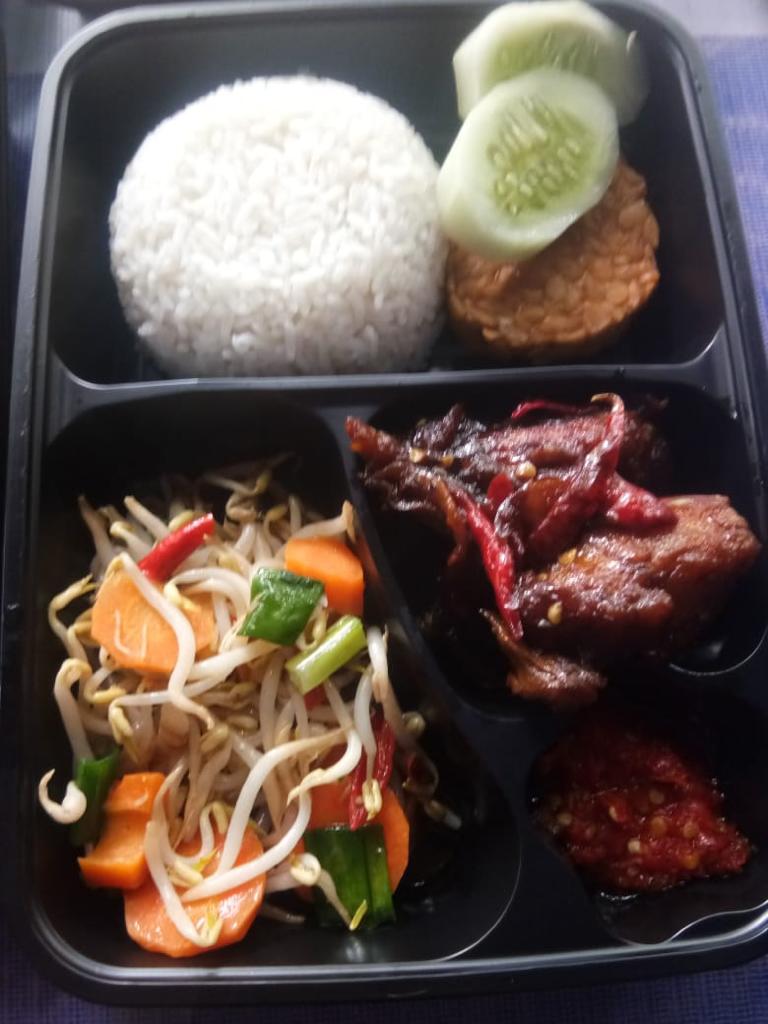 Nasi Ayam Kecap