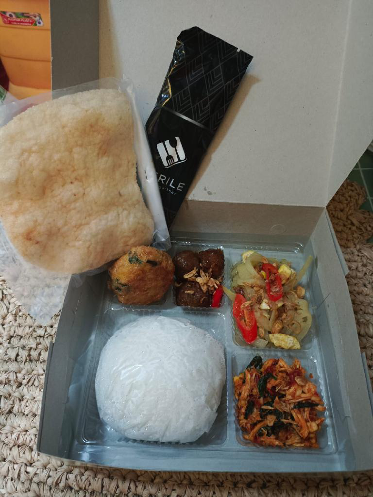 NASI BOX KOMPLIT4