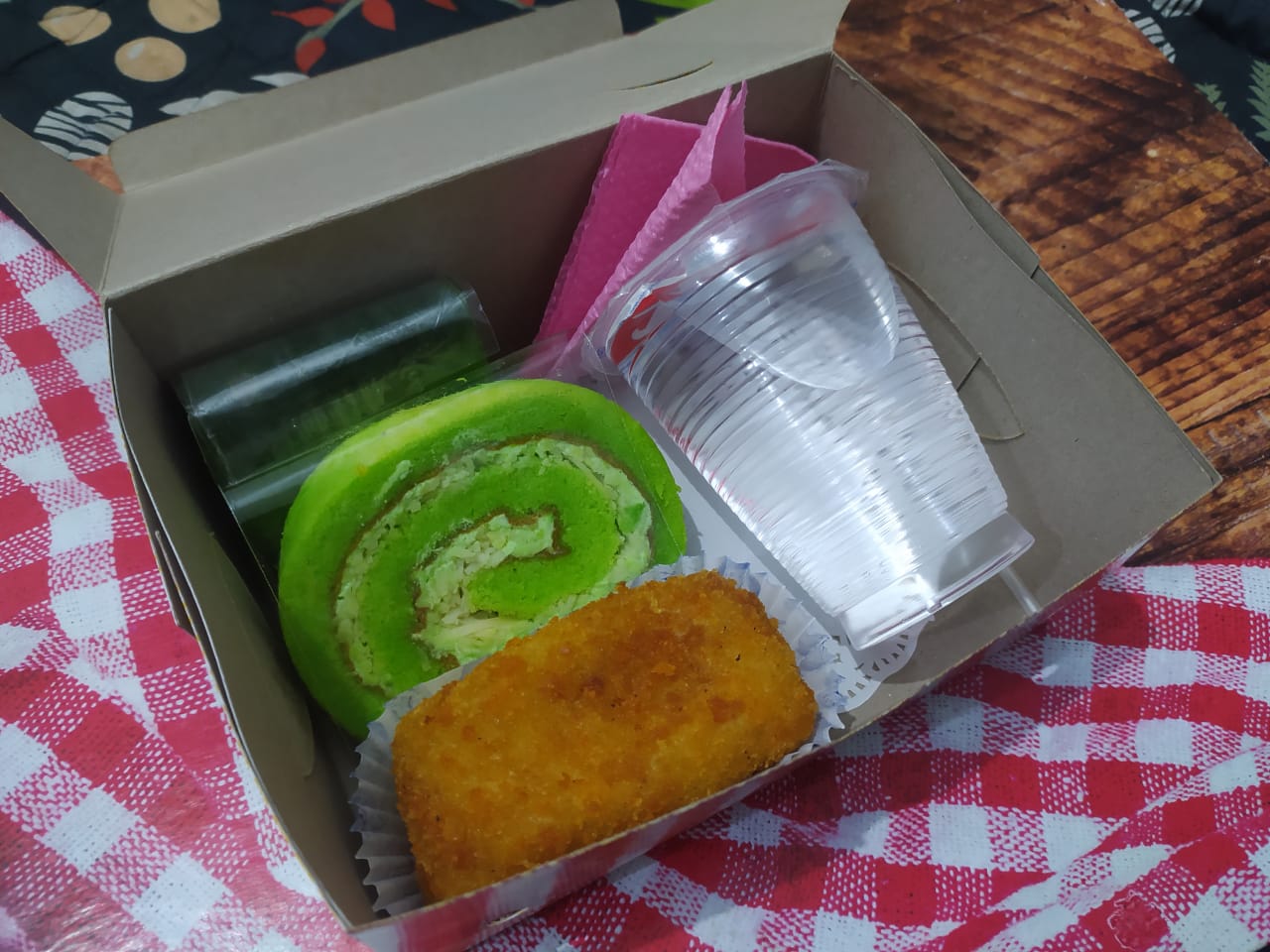 Snack Box Ndoro Ayu 1