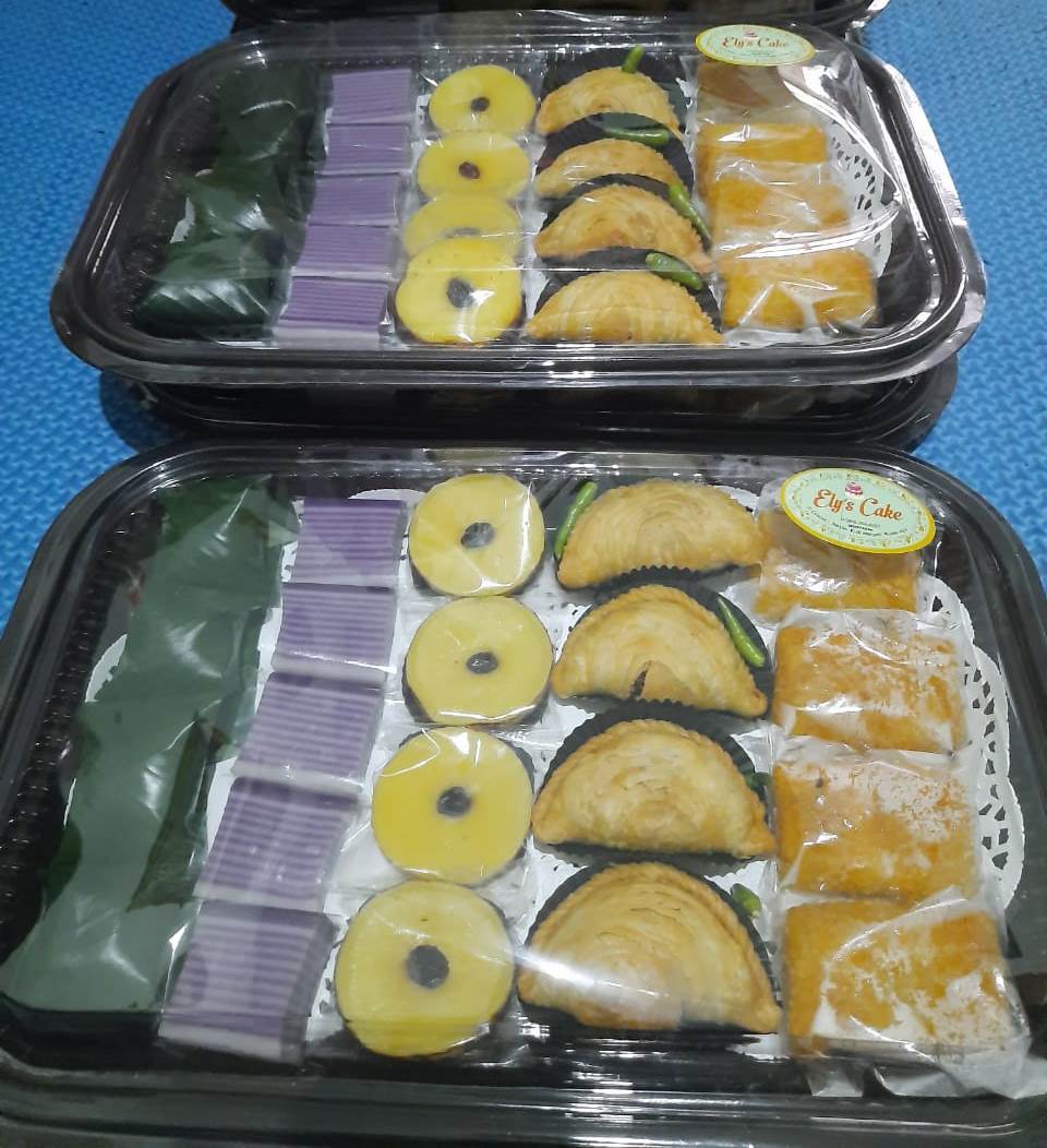 Aneka Kue Basah (Lumpur, Talam, Risol, Pastel, Lapis Beras) - Harga Rp. 2,500,- / Pc (Min Order 30 Pc)