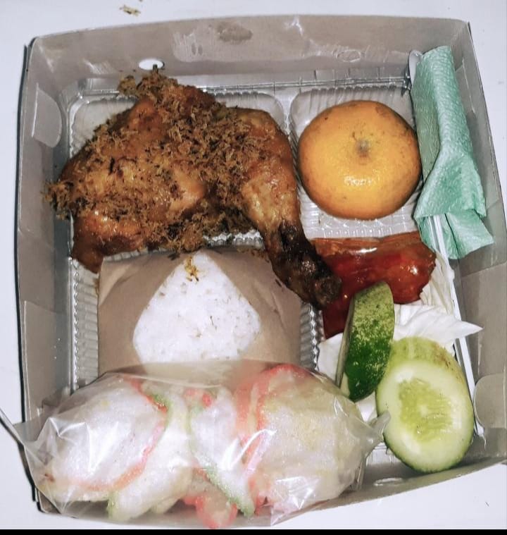 PAKET NASI BOX B