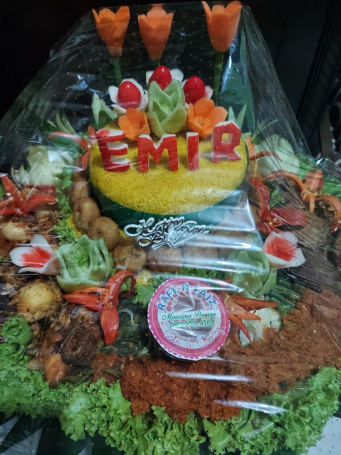 Tumpeng Ulang Tahun (RAFI N FAIZ CATERING)