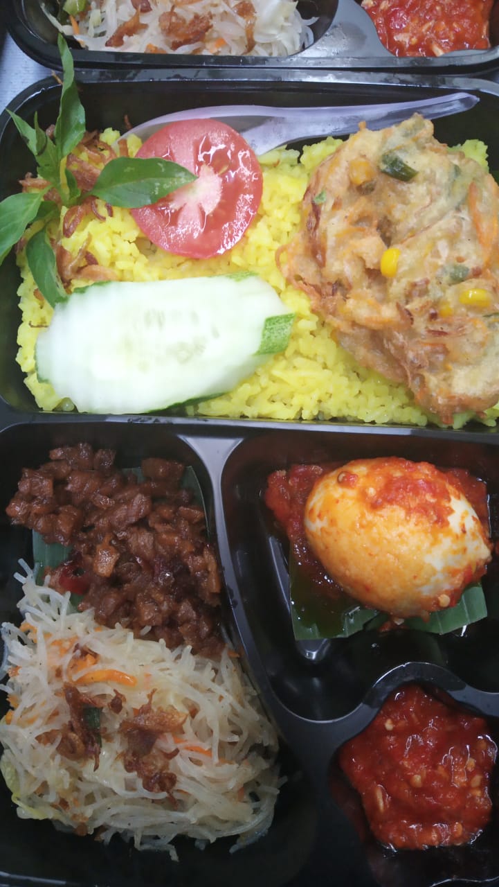 NASI KUNING ALA TAMI CATERING