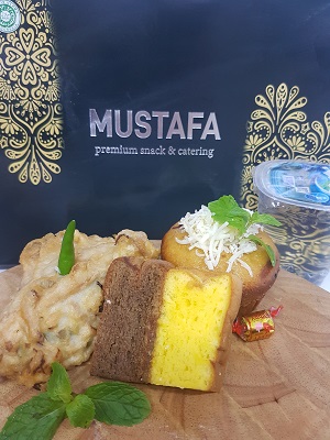 Snack Mustafa 21 ( Lapis surabaya, Tahu isi sayur, Blueberry cheese muffin )