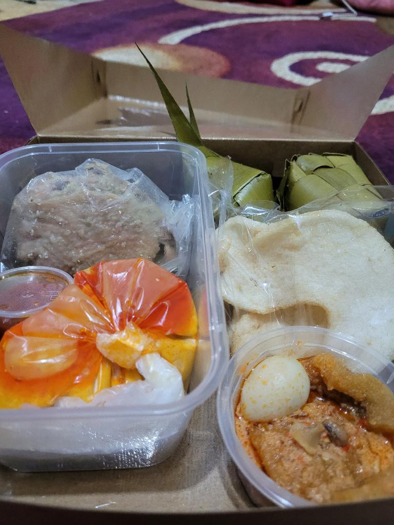 Paket Ketupat Lebaran1