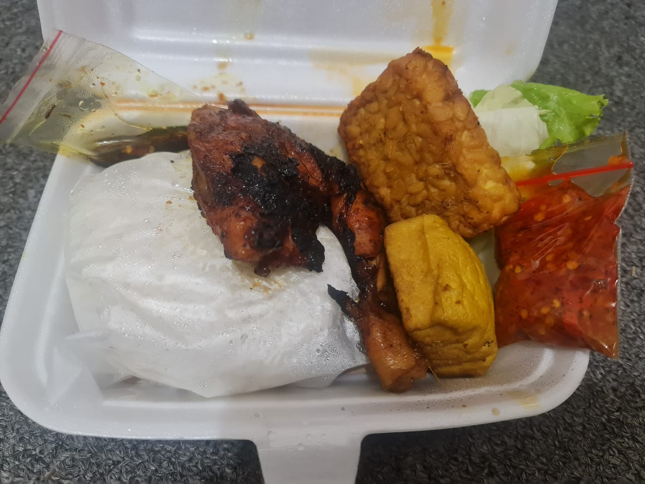 Nasi box ayam bakar