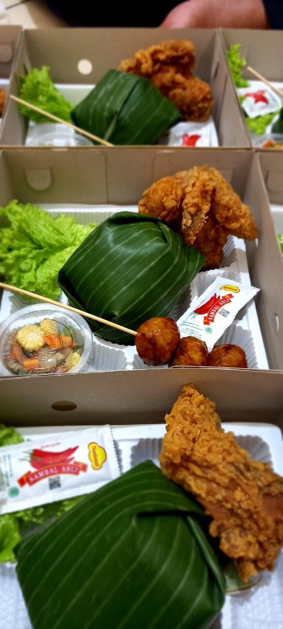 Paket Nasi Ayam Goreng Tepung