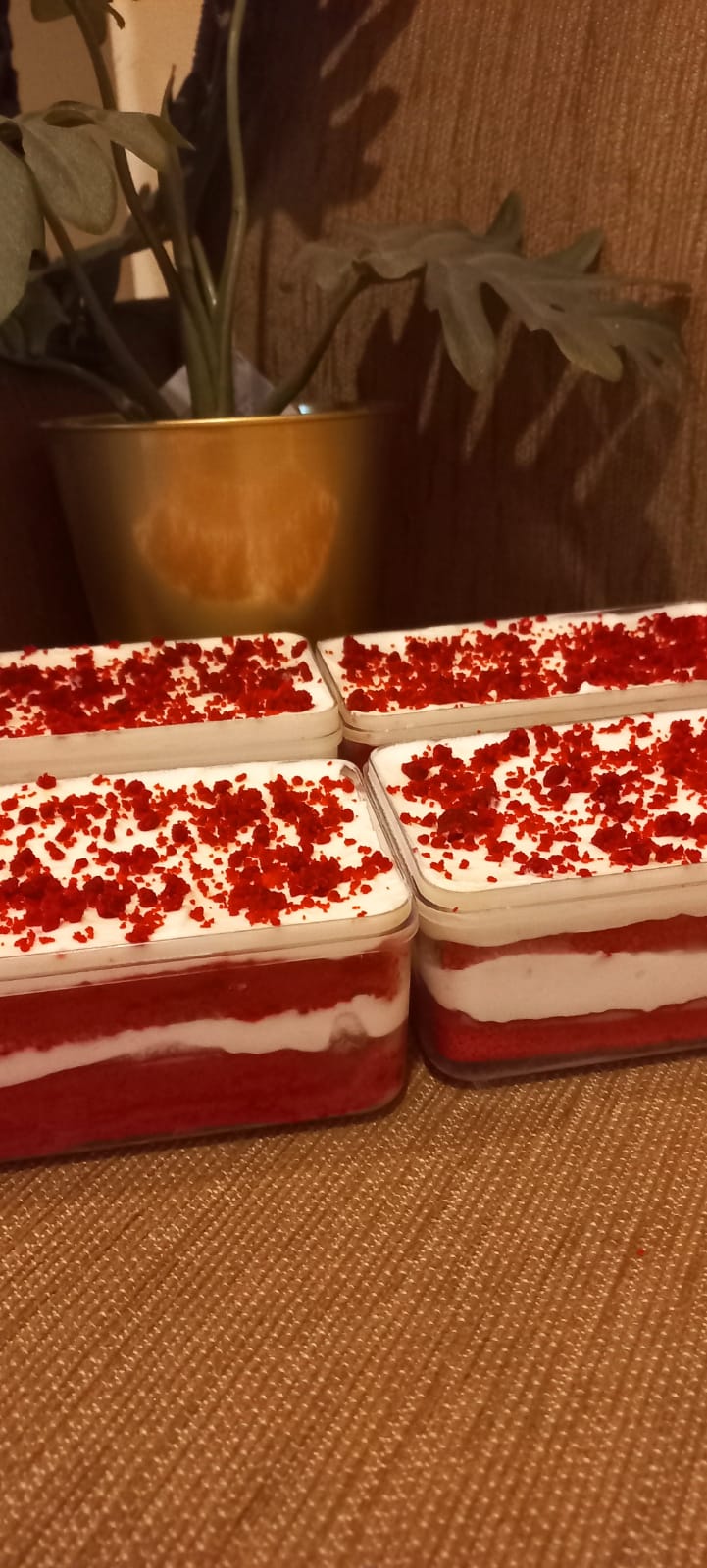 Red Velvet Dessert Box