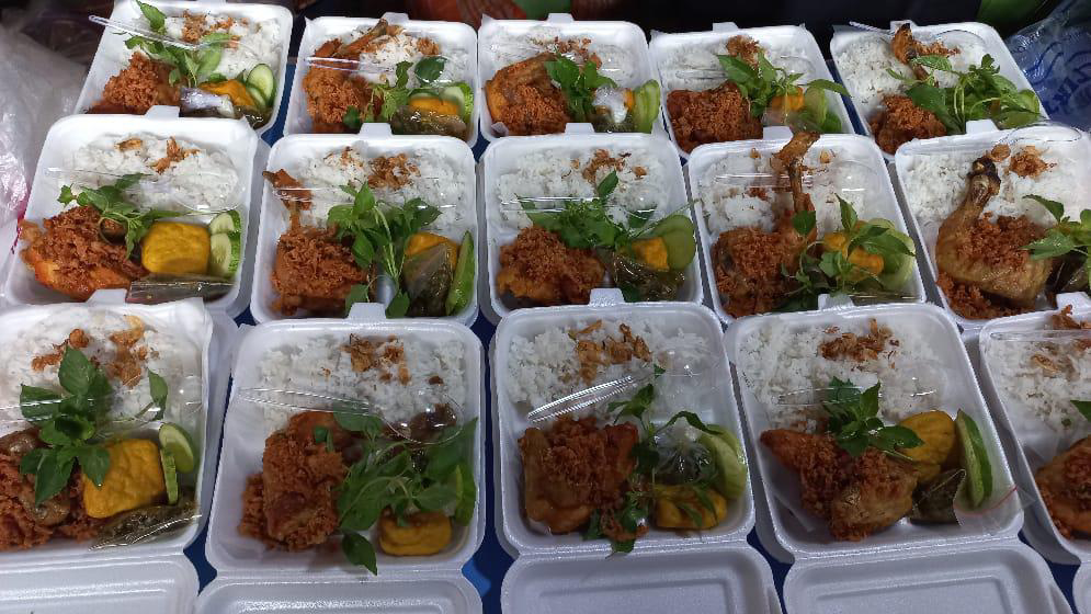 Nasi Box Paket 1 ( Ayam/Lele )1