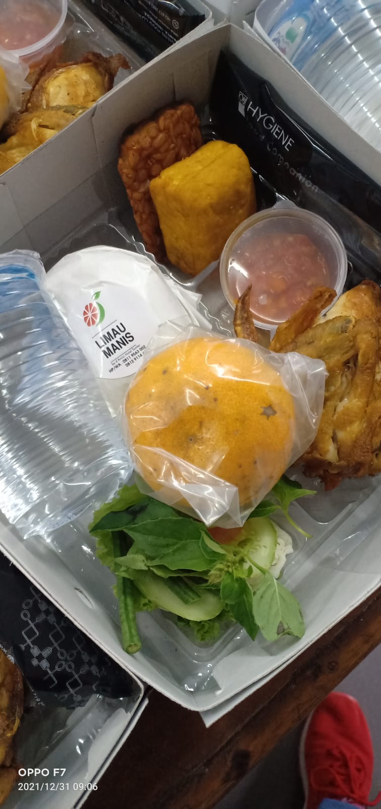 Paket Nasi Ayam Penyet