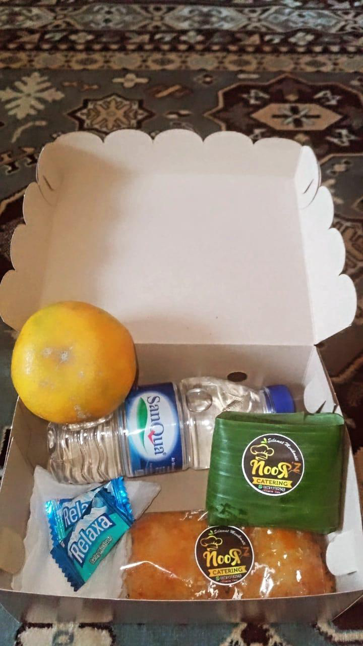Snack Box 11
