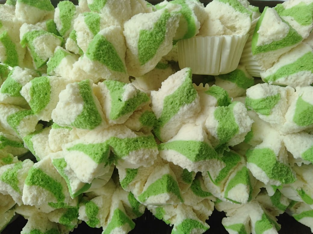 TOKO KUE SARIJADI