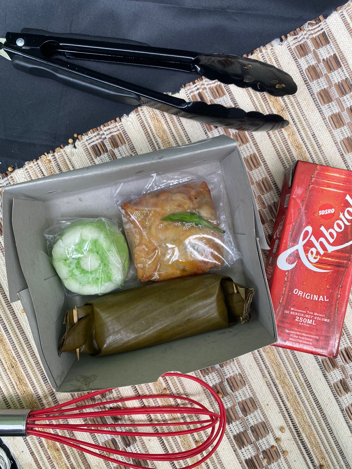 PAKET NASI BOX B