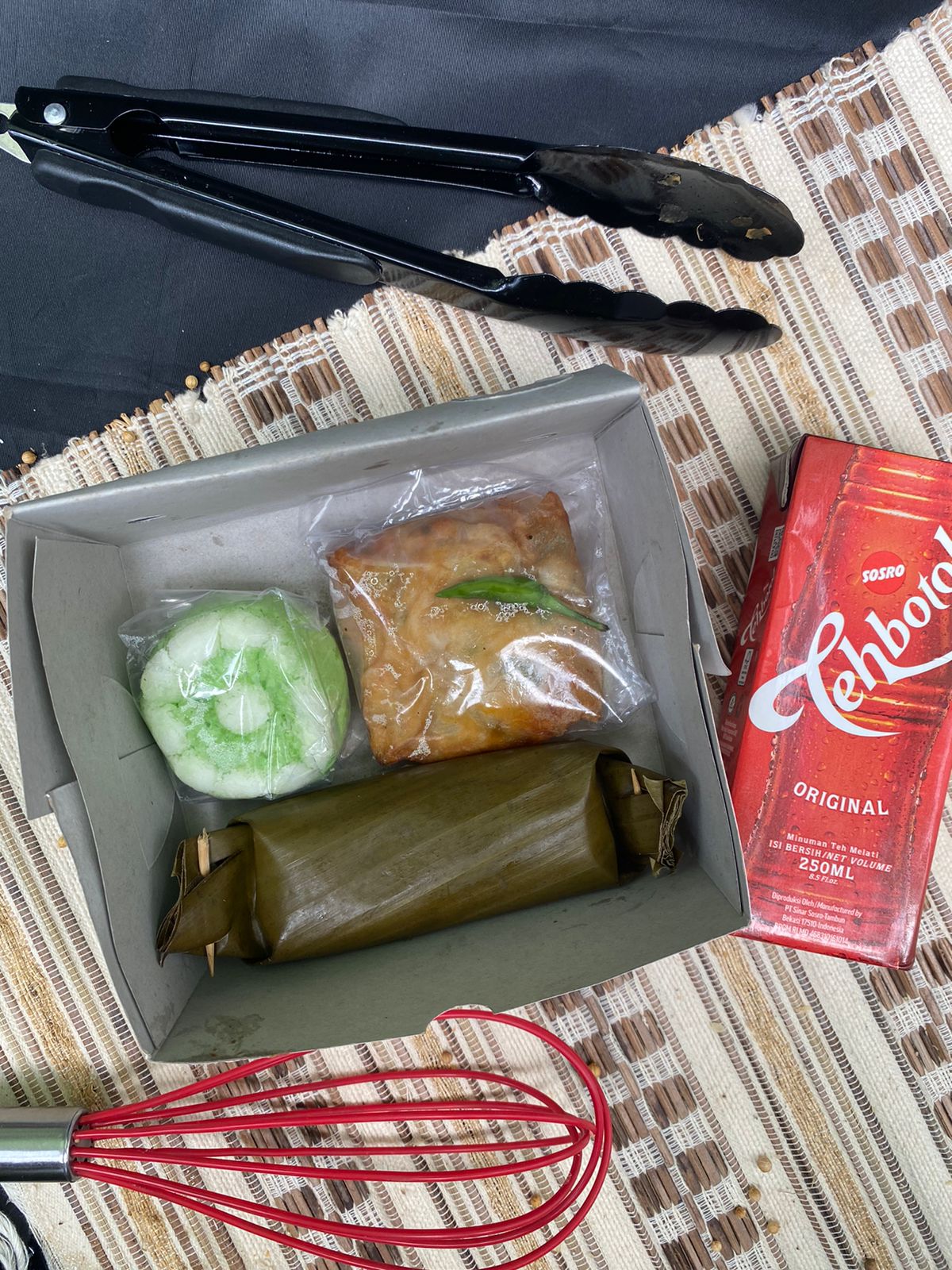 PAKET NASI BOX B