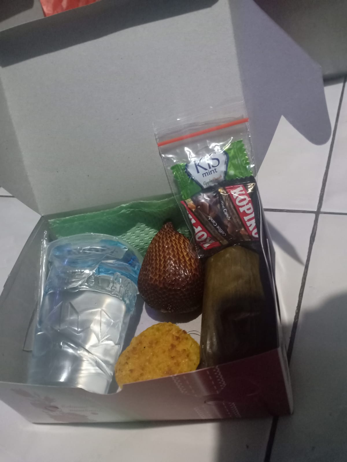 Snack Box Paket 4