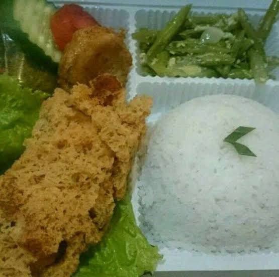 Menu Ayam Goreng Kremes