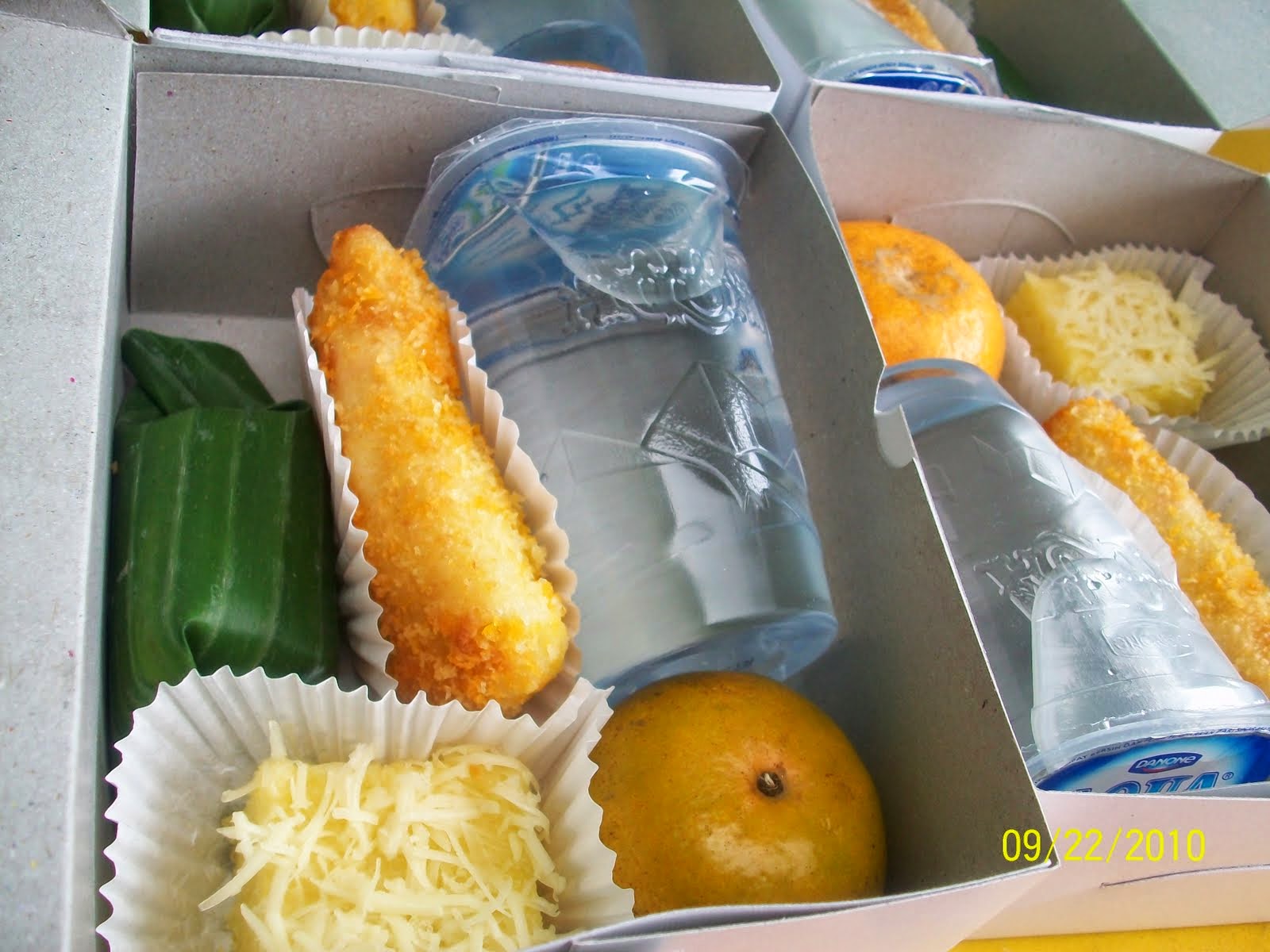 Paket B Snack Box + Buah