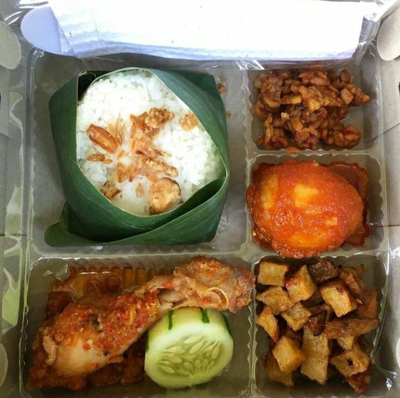 Paket Ayam Semur