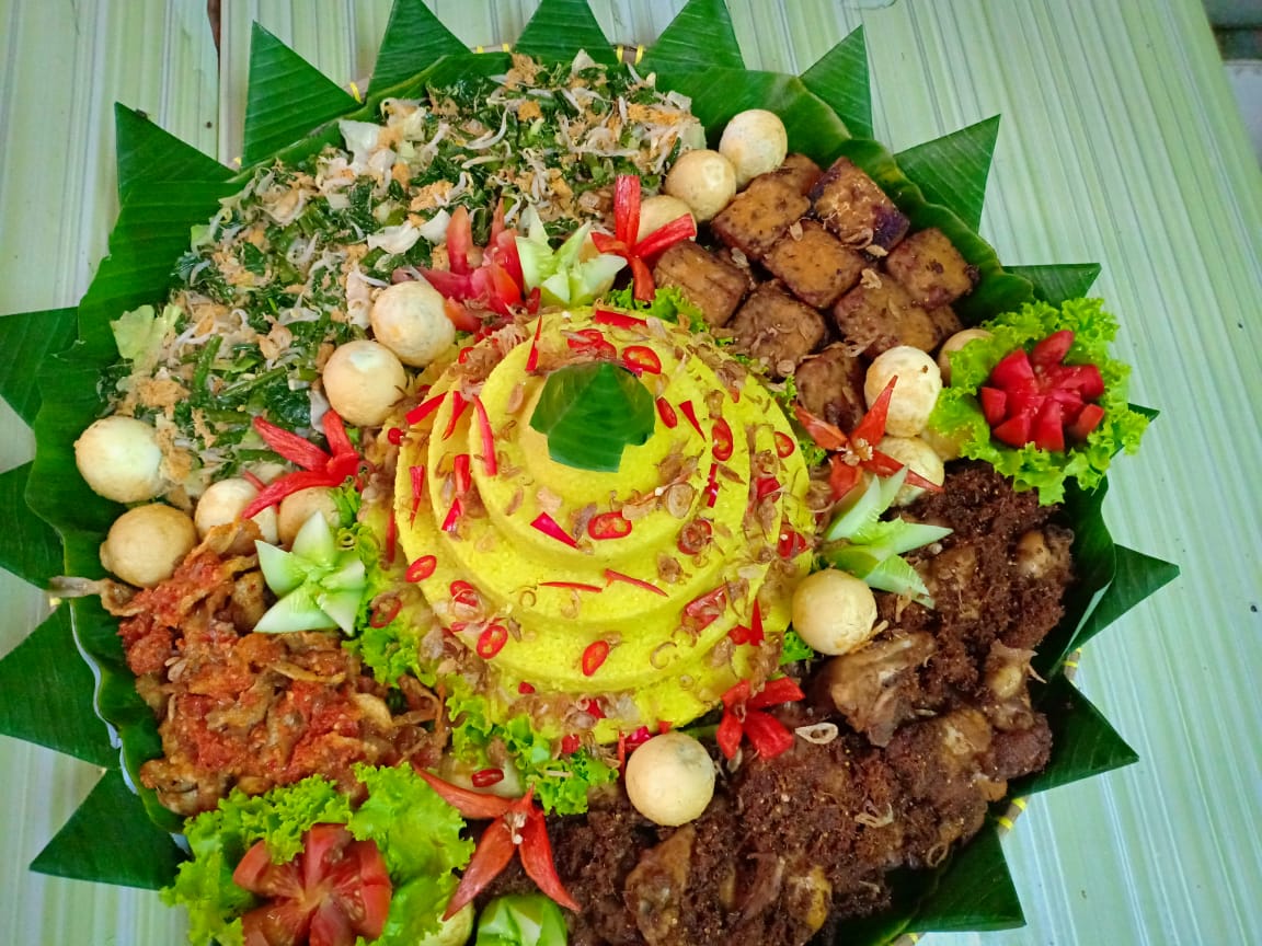 Tumpeng