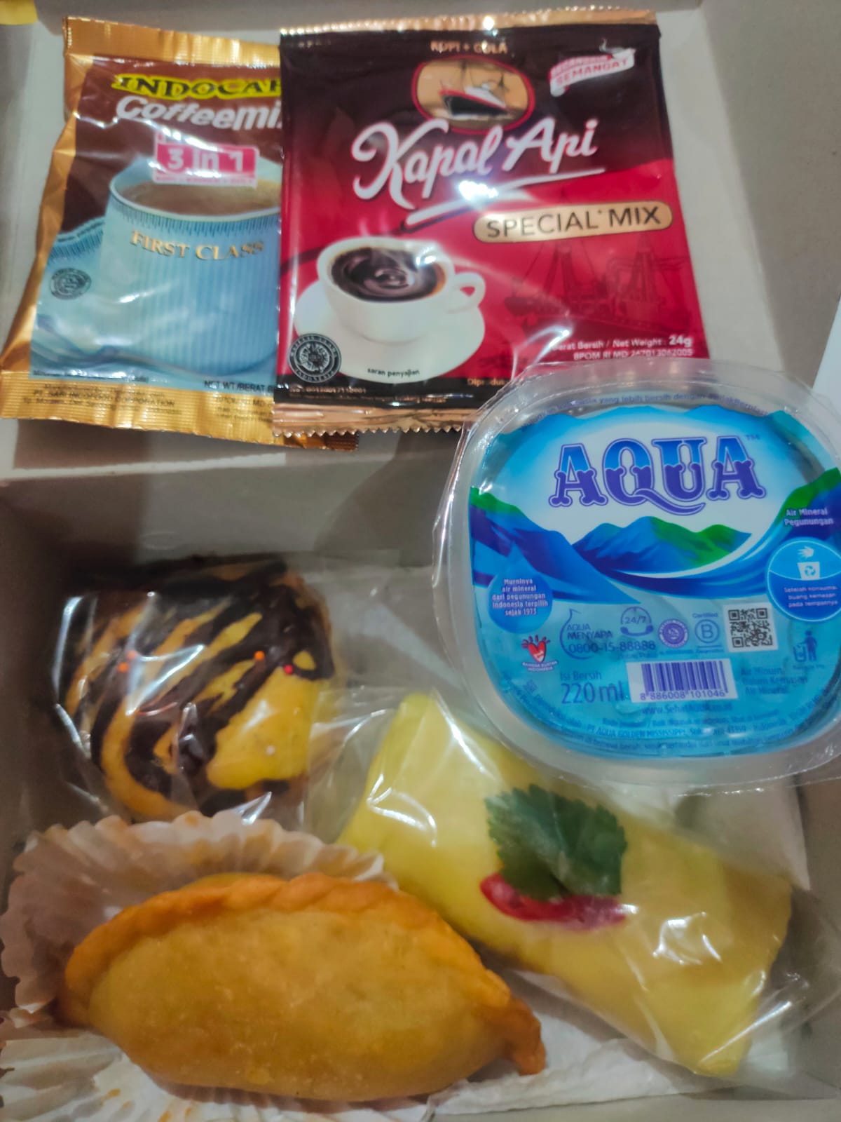 Paket Snack Box D