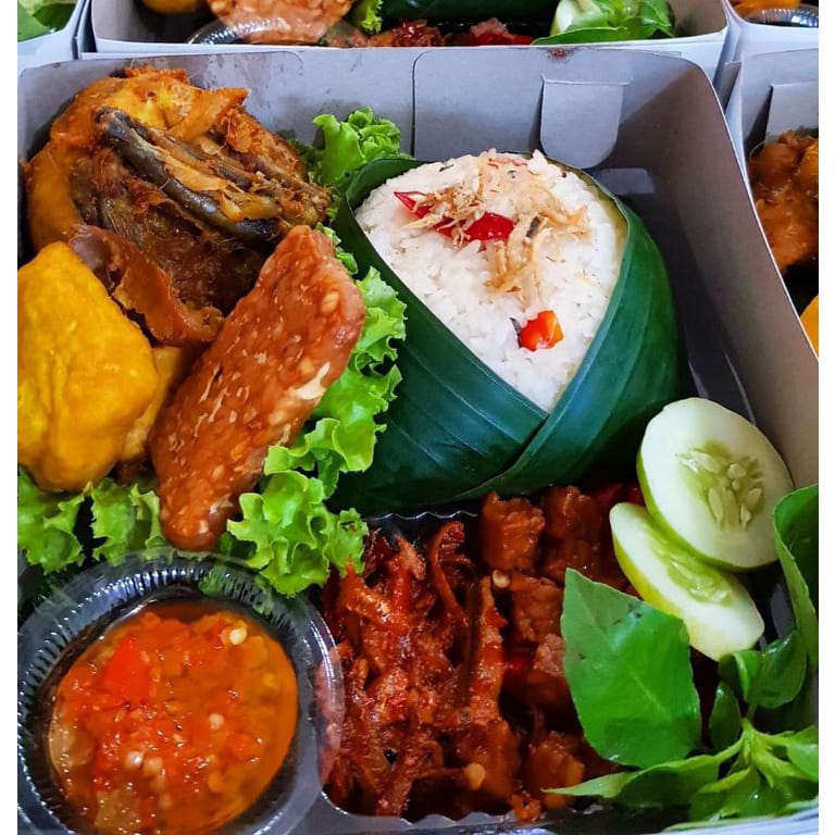 Paket Komplit Nasi Timbel