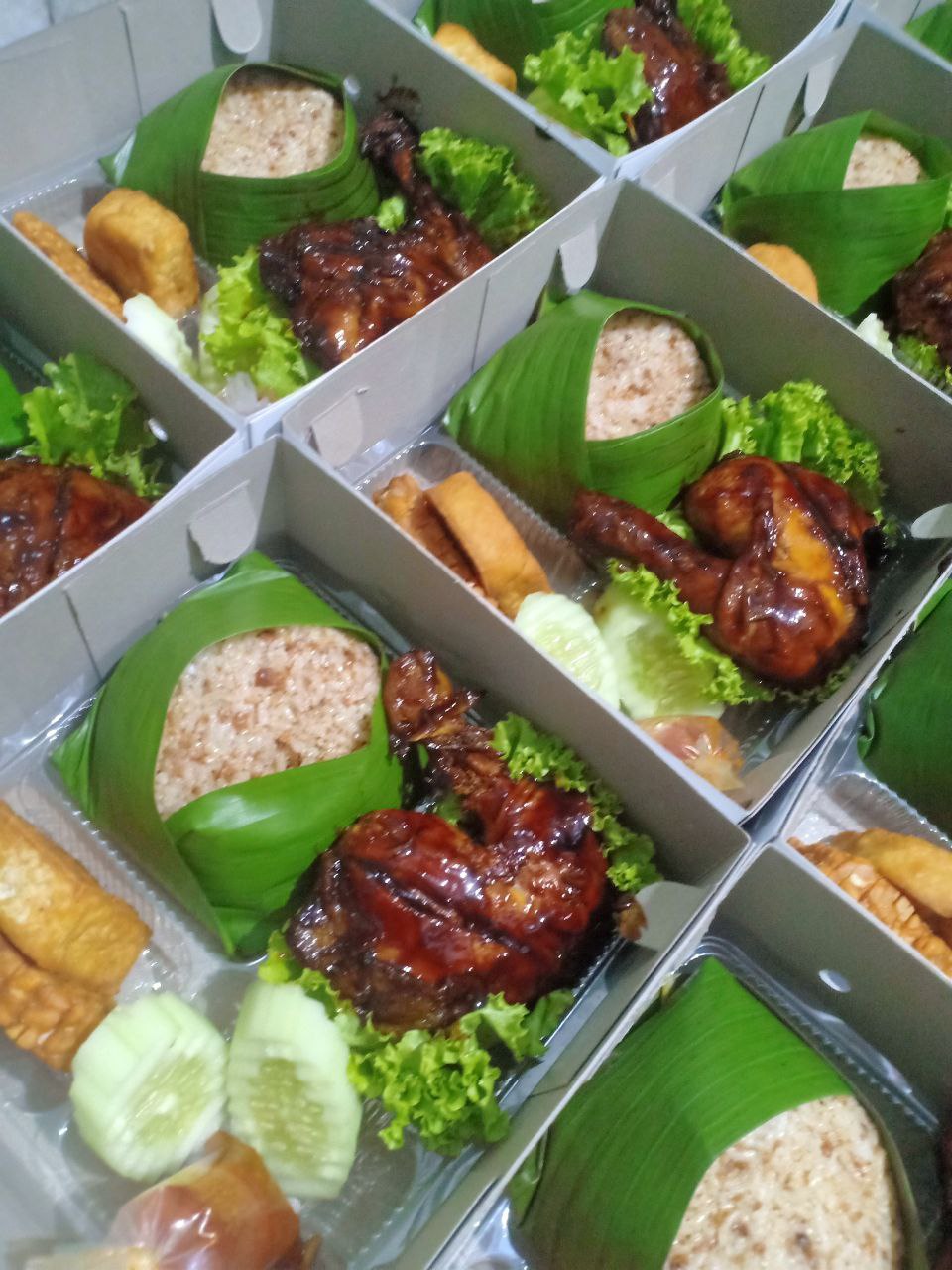 Nasi Box / Nasi Kotak / Nasi Tutug Oncom Ayam Bakar | Abu Aslam Food