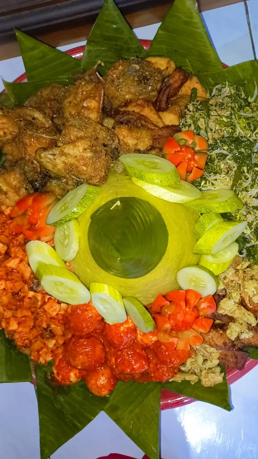 Paket nasi tumpeng ...