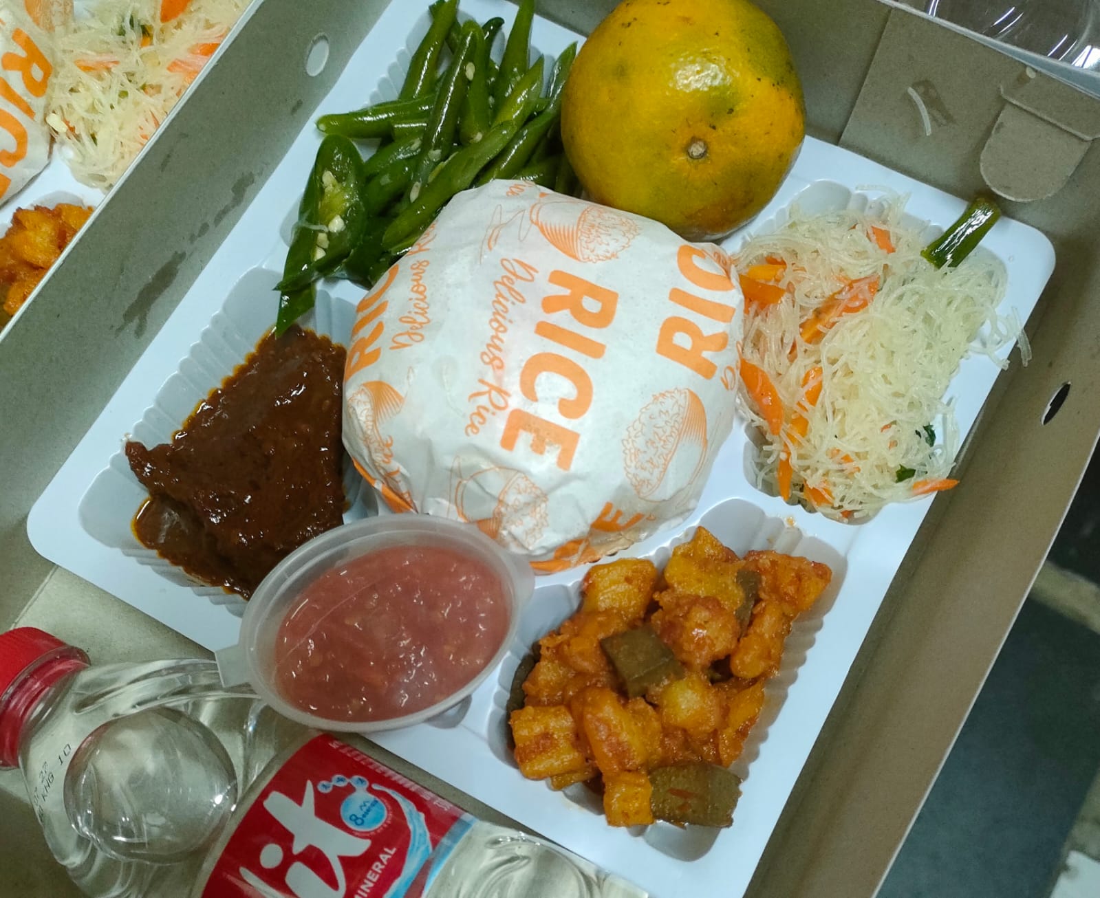 Nasi Box1