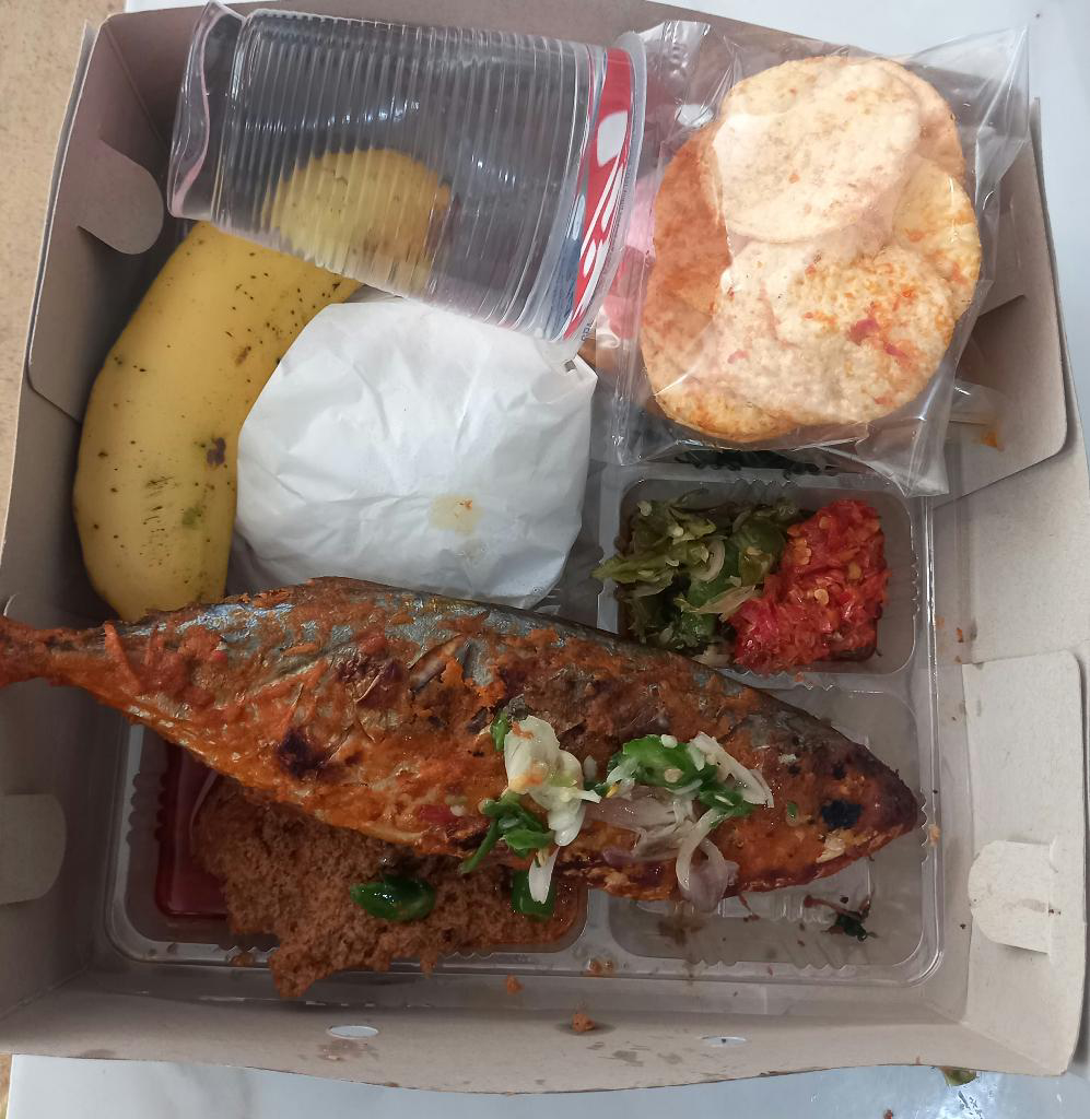Nasi Box Ikan Kembung Bakar dan Rendang Padang Panjang1