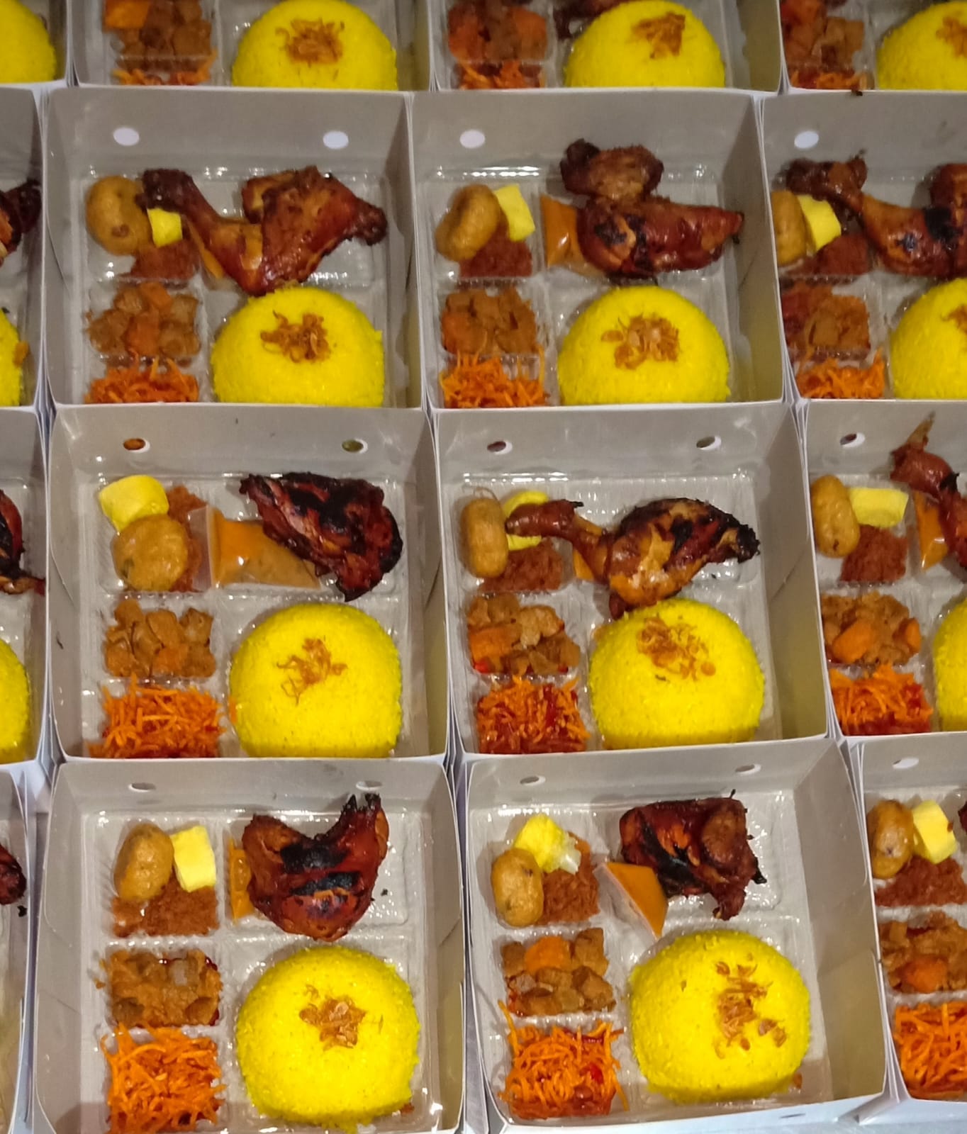 Nasi Kuning Paket