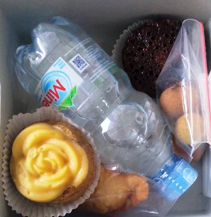 AKDK SNACK BOX1